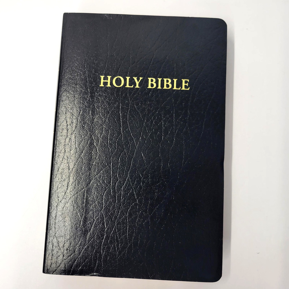 Holy Bible NLT Gift & Award Edition Tyndale Black Leather Red Letter Book